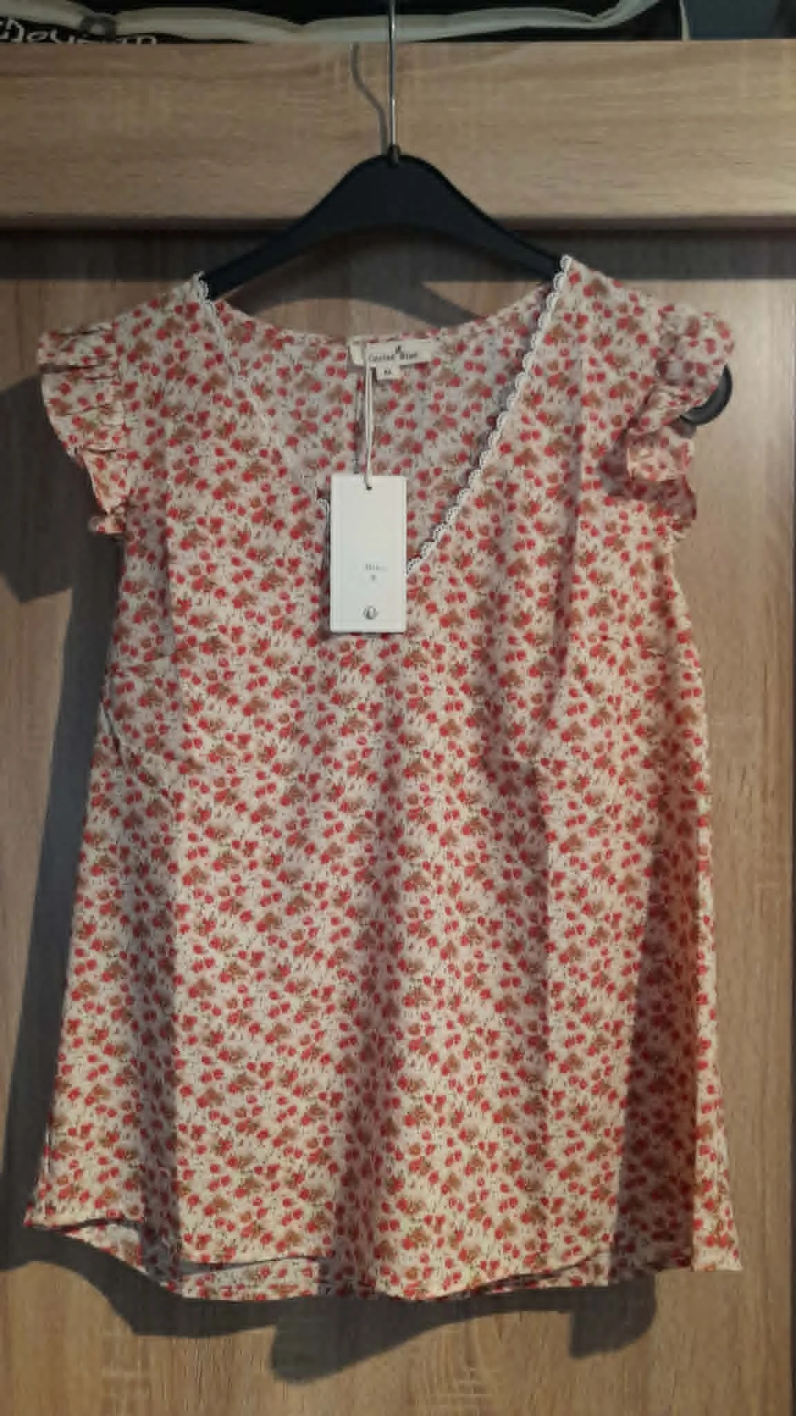 Jolie blouse fleurie Taille M